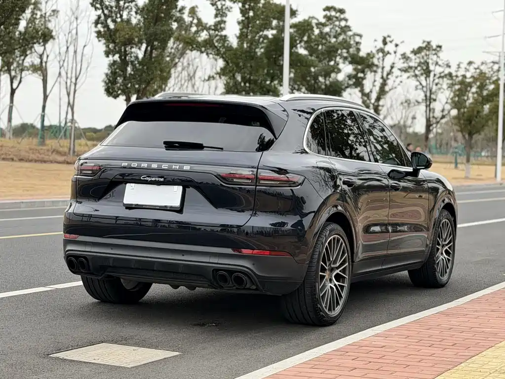 Porsche Cayenne 2020 — фото 6