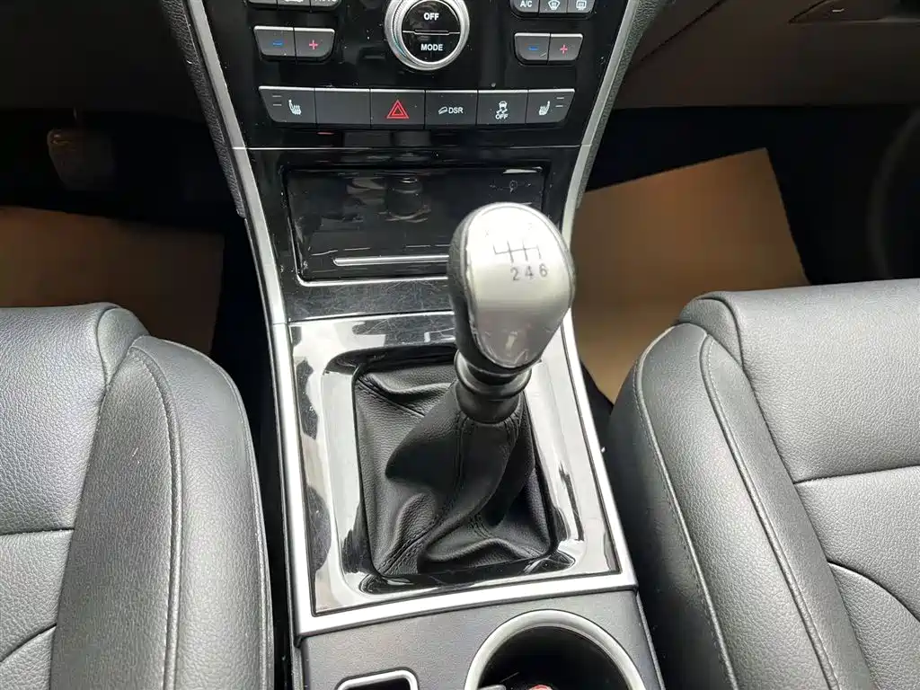Haval H2 2015 — фото 14
