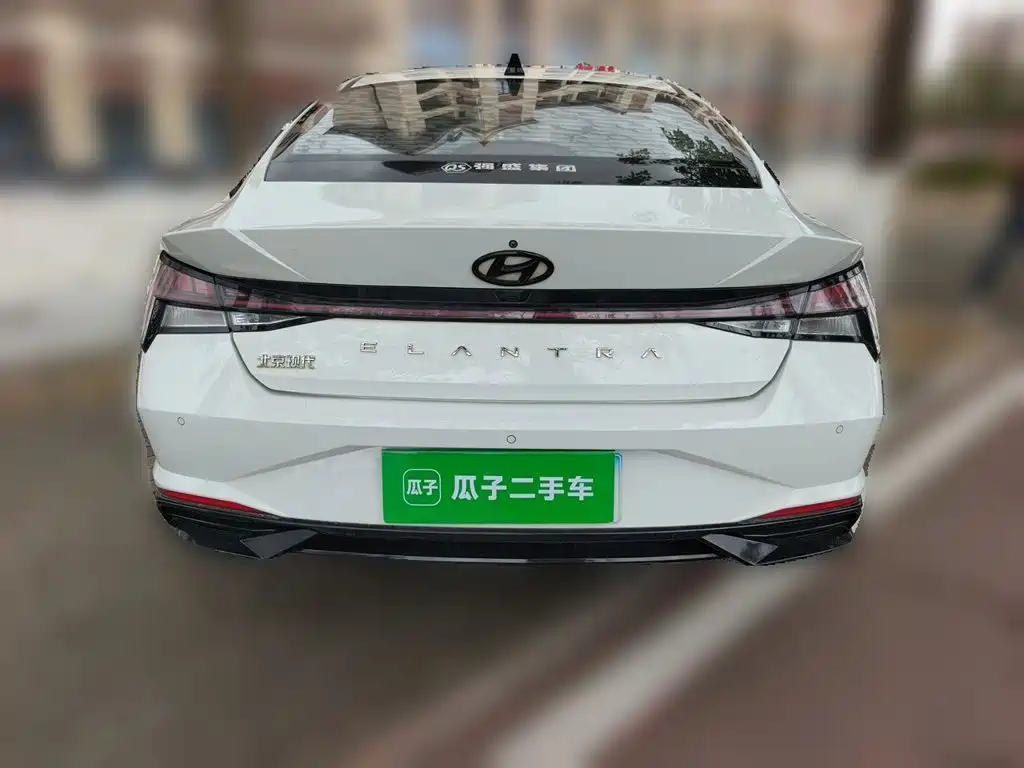 Hyundai Elantra 2021