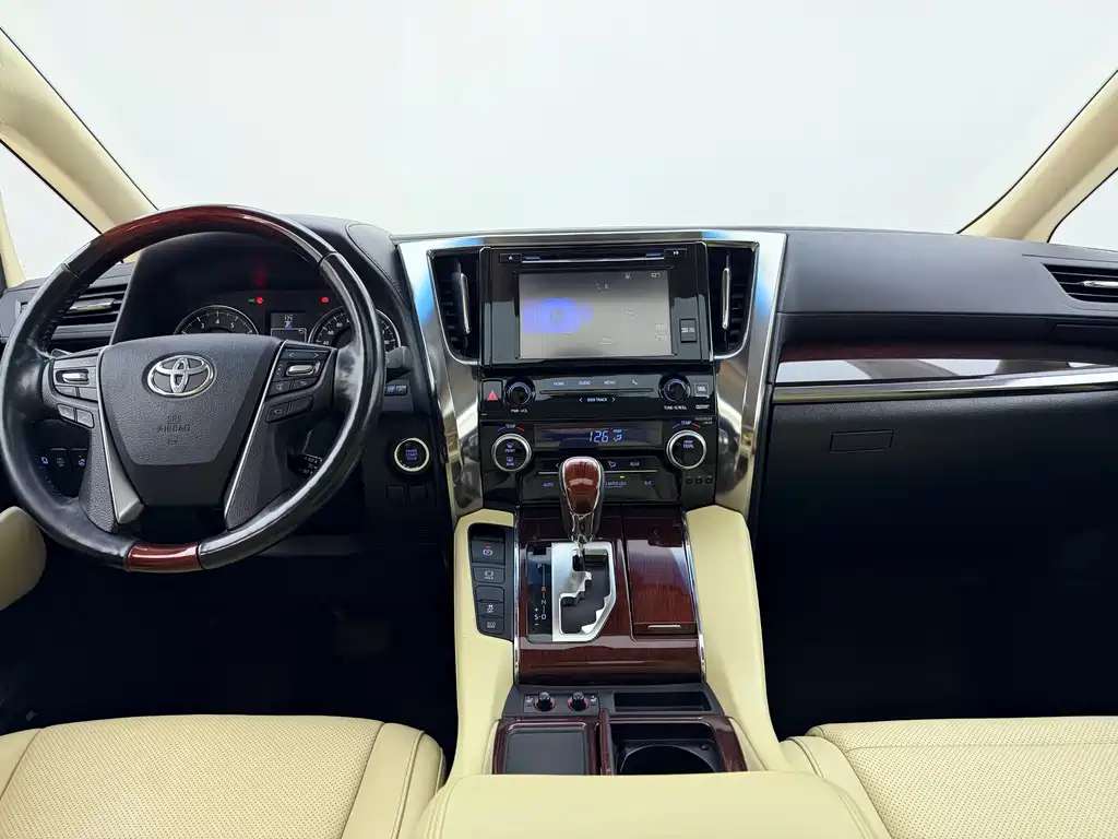Toyota Alphard 2018 — фото 14