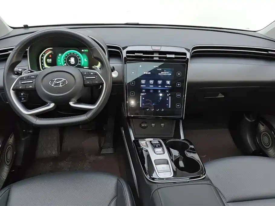 Hyundai Tucson 2023 — фото 12
