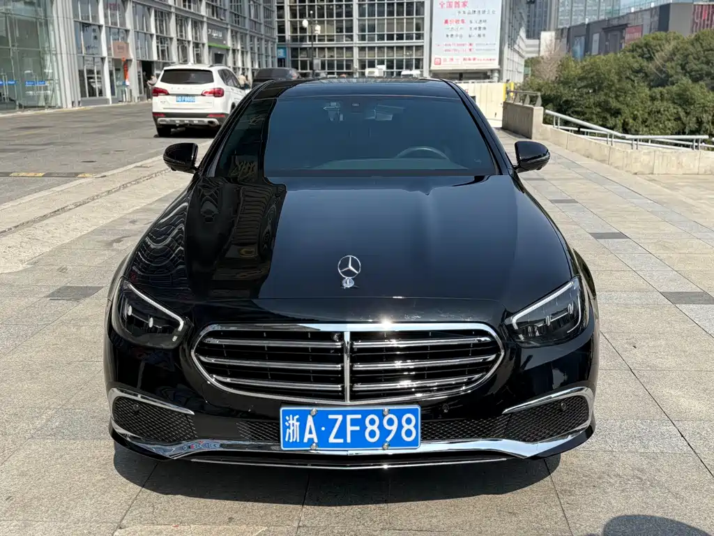 Mercedes-Benz E-Class 2021 — фото 3