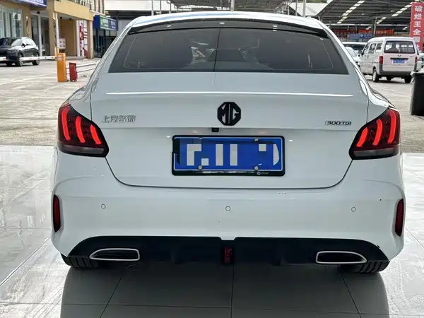 MG MG5 2021
