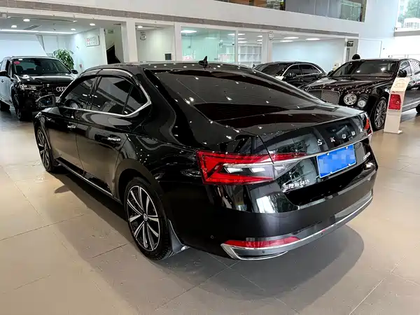 Skoda Superb 2023