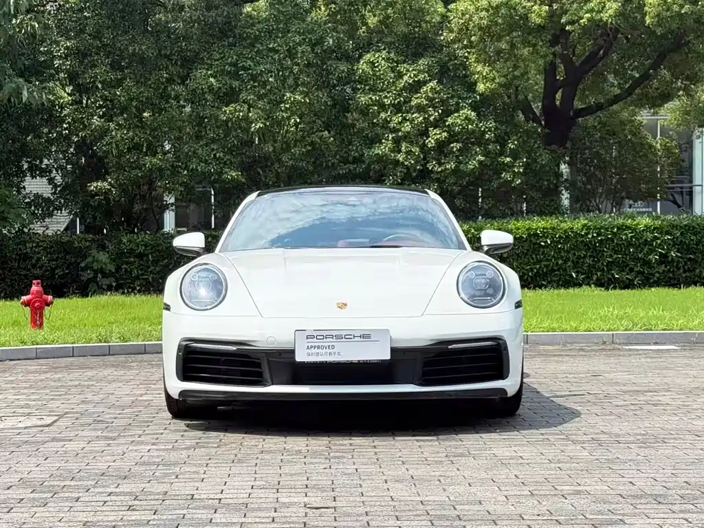 Porsche 911 2025 — фото 2