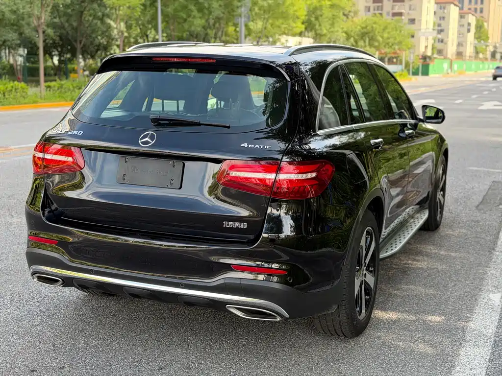 Mercedes-Benz GLC 2017 — фото 27