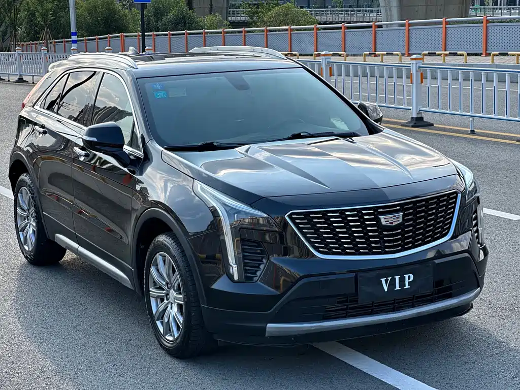 Cadillac XT4 2019 — фото 3