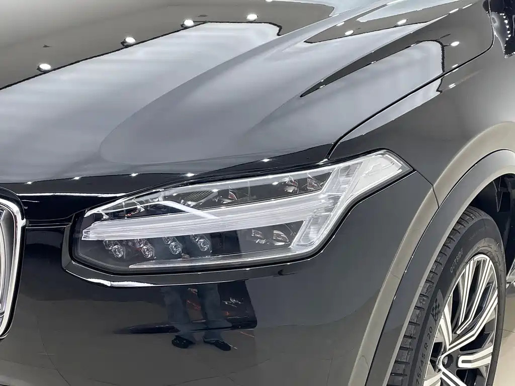 Volvo XC90 2022 — фото 4
