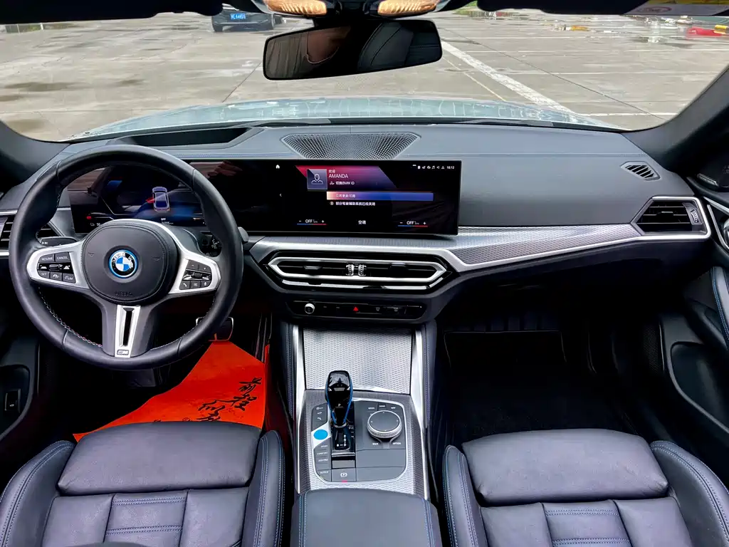 BMW i4 2023 — фото 18