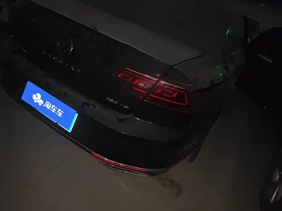 Volkswagen Magotan 2025