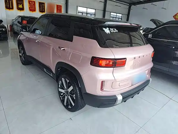 Geely ICON 2023