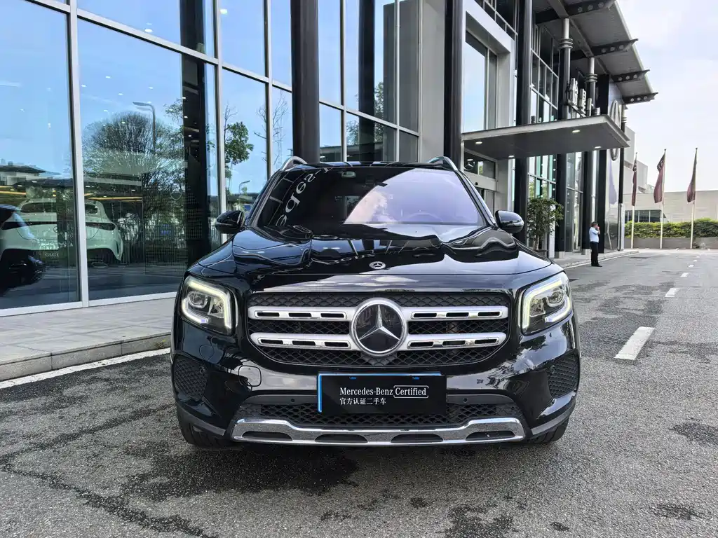 Mercedes-Benz GLB 2021
