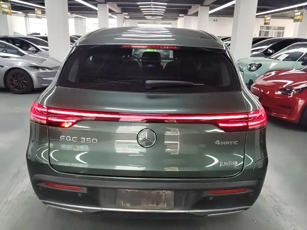 Mercedes-Benz EQC 2021 — фото 6