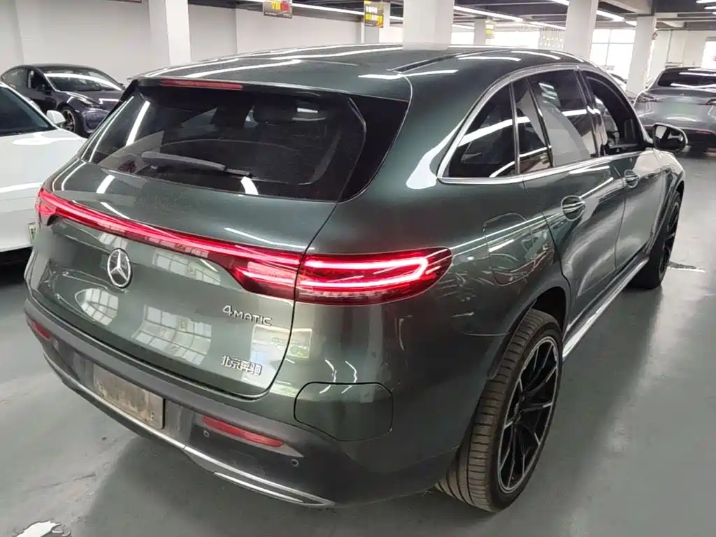 Mercedes-Benz EQC 2021 — фото 7