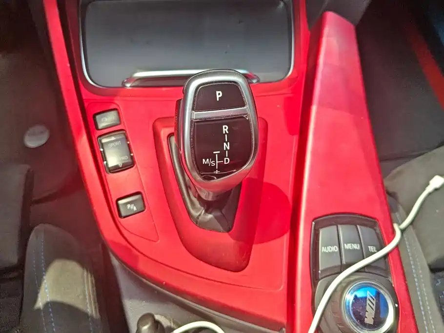 BMW 3 Series 2016 — фото 16