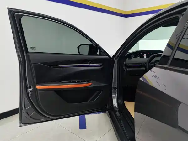 Changan UNI-V 2025