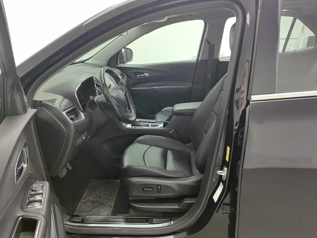 Chevrolet Equinox 2019 — фото 10