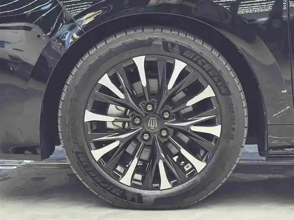Toyota Vellfire 2025