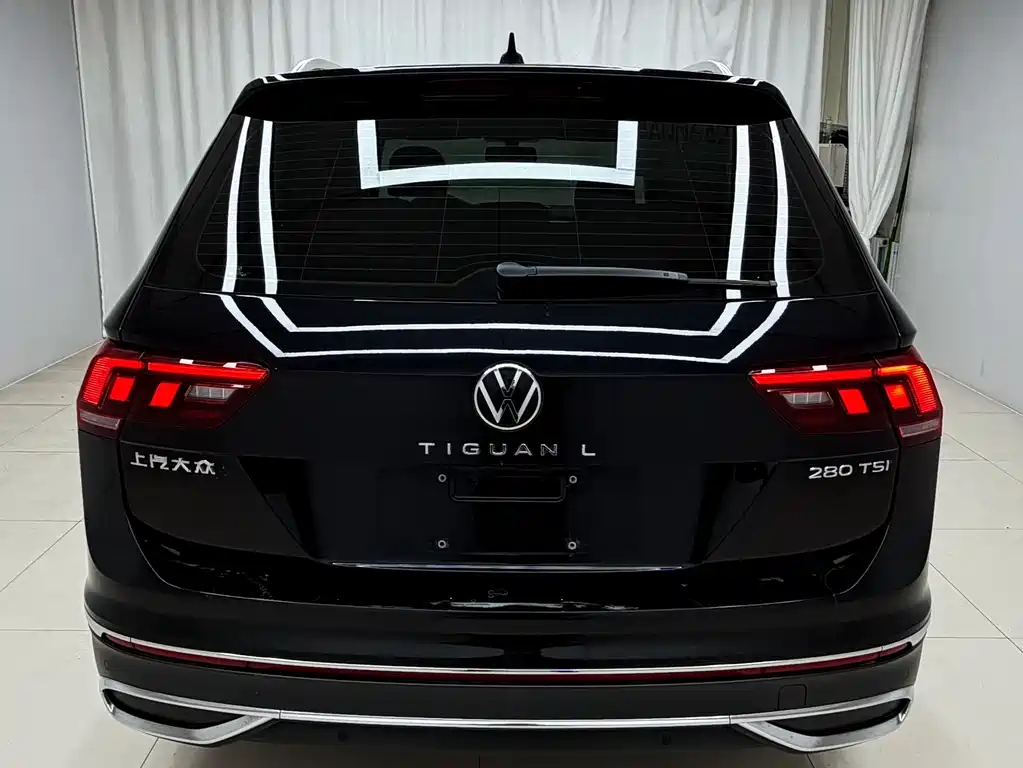 Volkswagen Tiguan L 2023 — фото 5