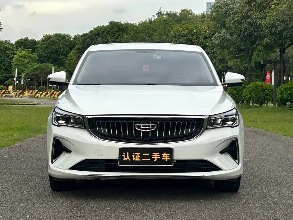 Geely Emgrand 2023