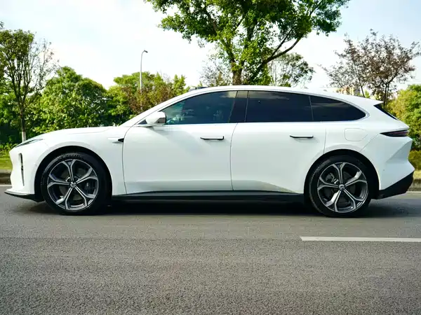 NIO ET5T 2024