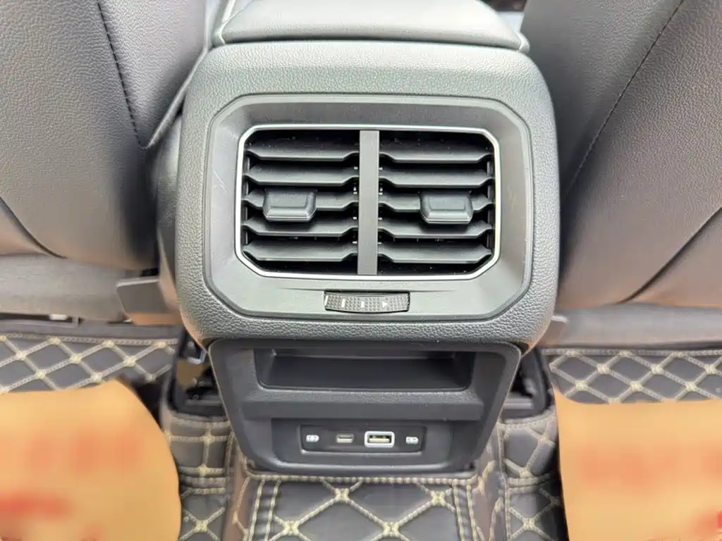Volkswagen Tiguan L 2024