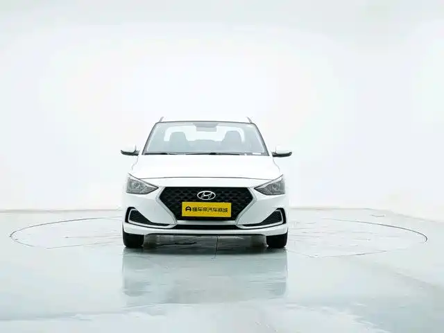 Hyundai Elantra 2021