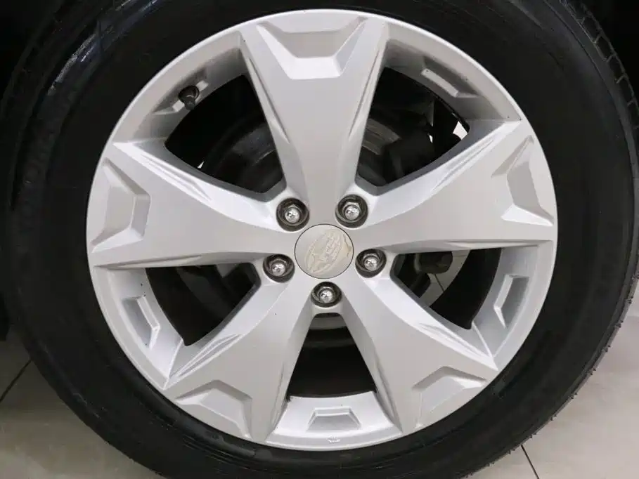 Subaru Forester 2015 — фото 18
