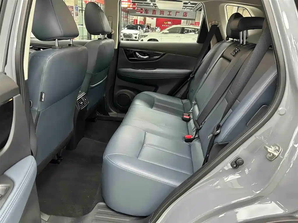 Nissan X-Trail 2025 — фото 14