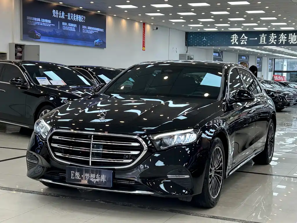 Mercedes-Benz E-Class 2024