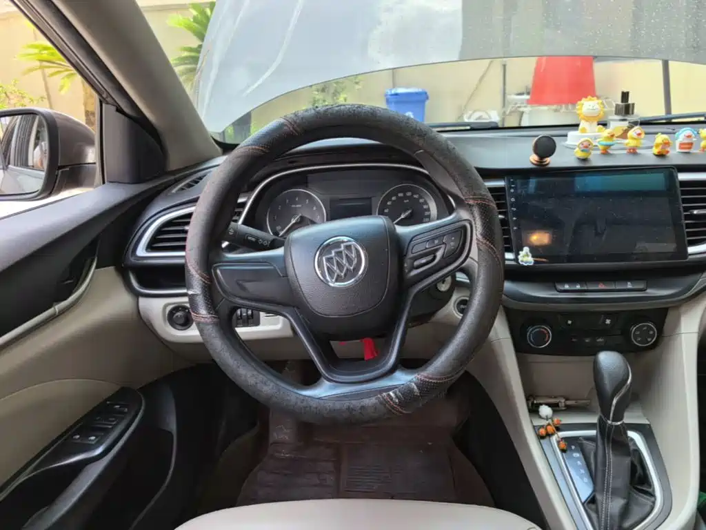 Buick Excelle 2017 — фото 11