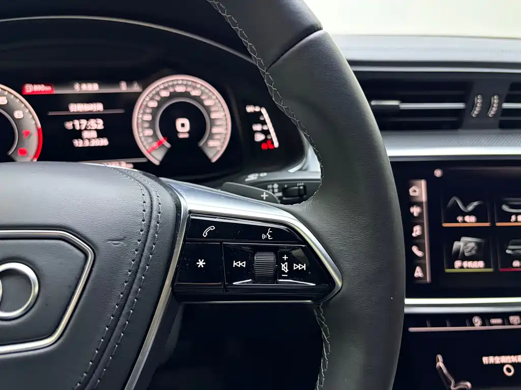 Audi A6L 2023 — фото 11