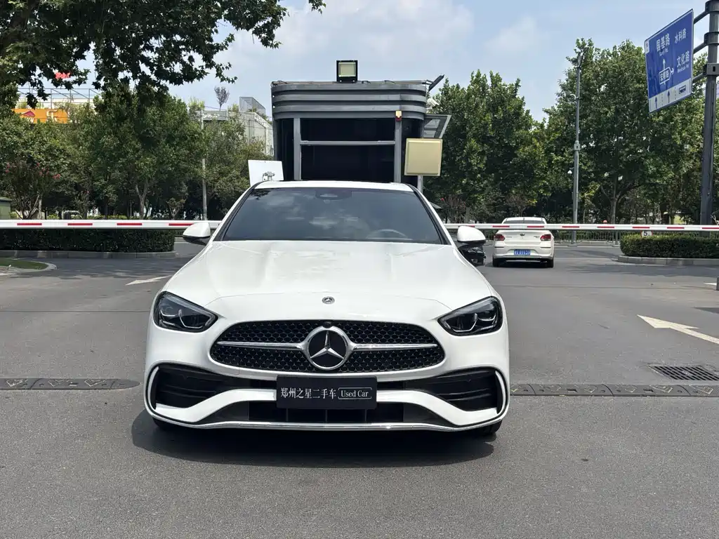 Mercedes-Benz C-Class 2022