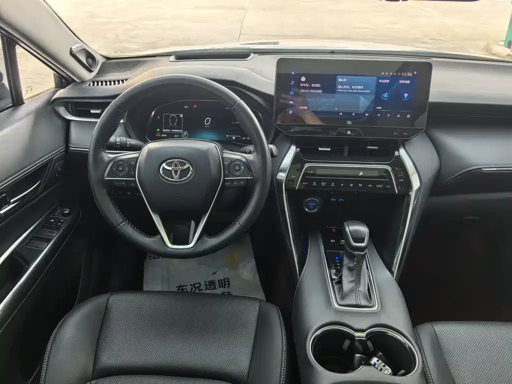 Toyota Venza 2023 — фото 11