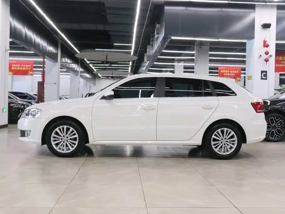 Volkswagen Gran Lavida 2014