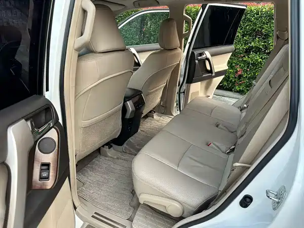 Toyota Prado 2012