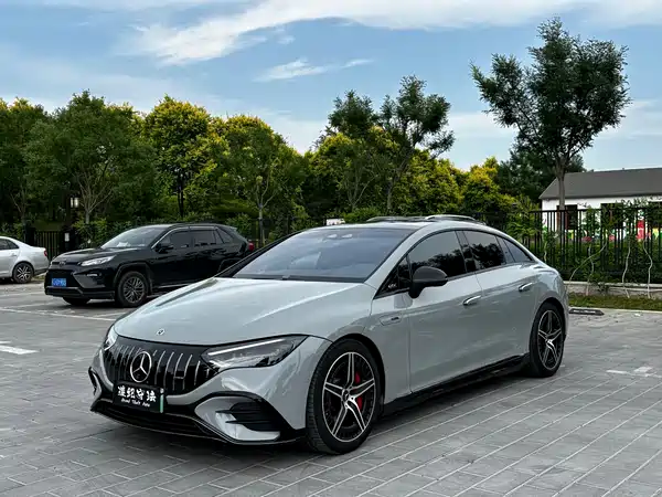 Mercedes-Benz EQE AMG 2024