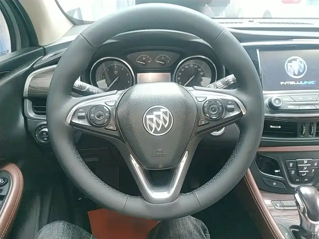 Buick Envision Plus 2016 — фото 11