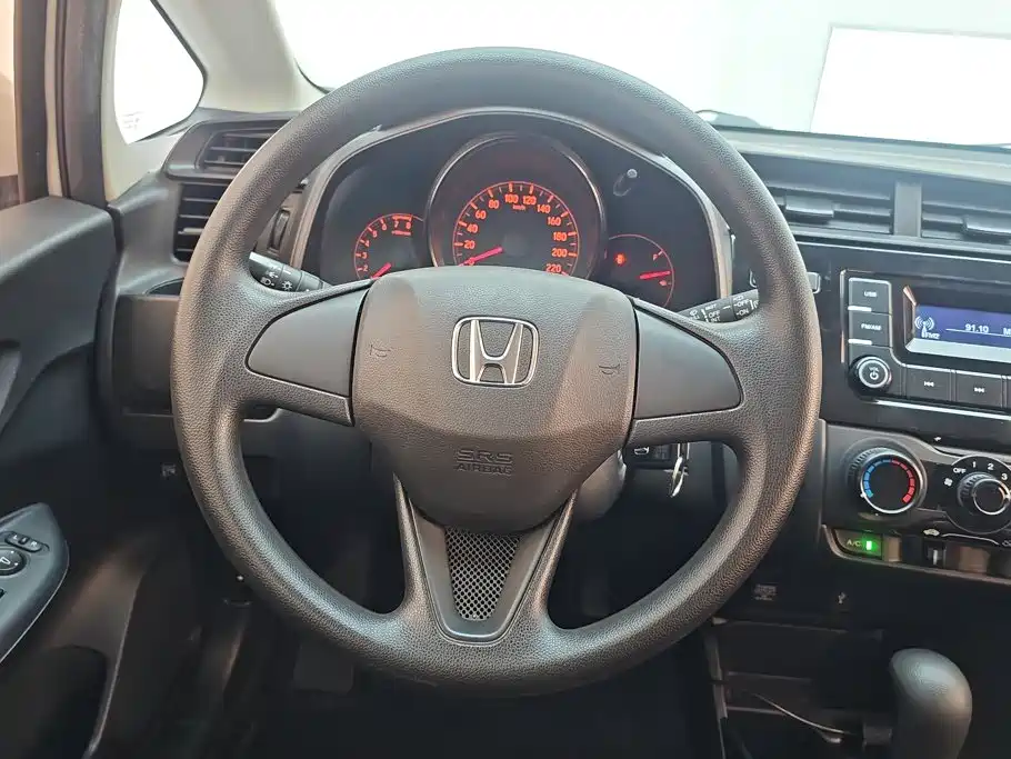Honda Fit 2018 — фото 15