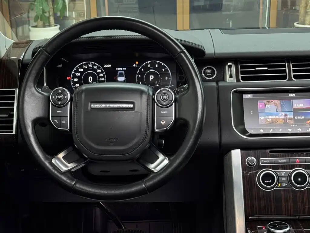 Land Rover Range Rover 2019 — фото 11