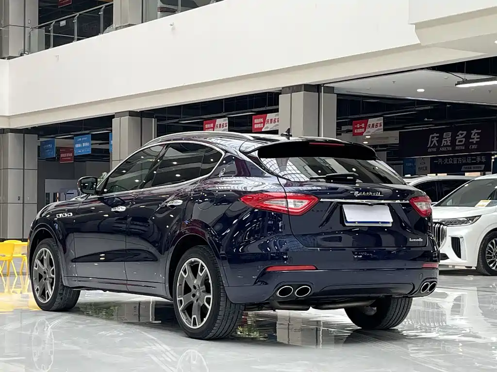 Maserati Levante 2017 — фото 9