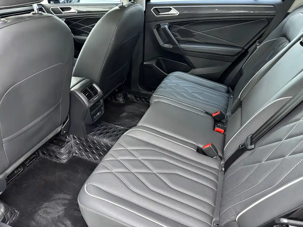Volkswagen Tiguan L 2022