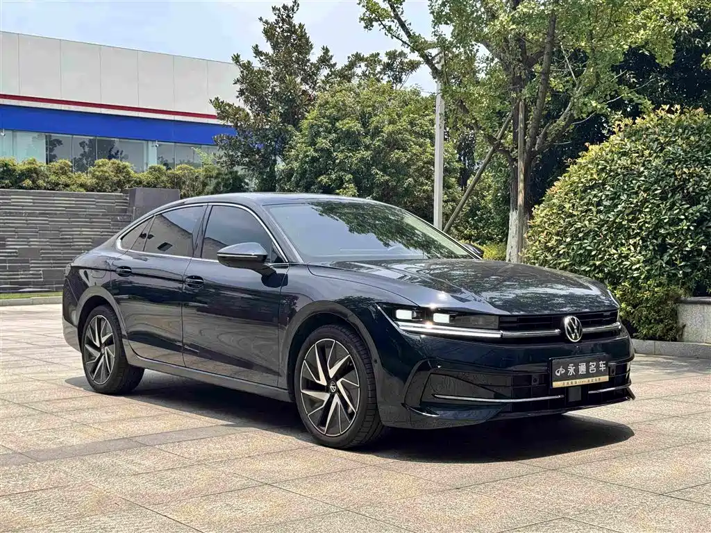Volkswagen Magotan 2024