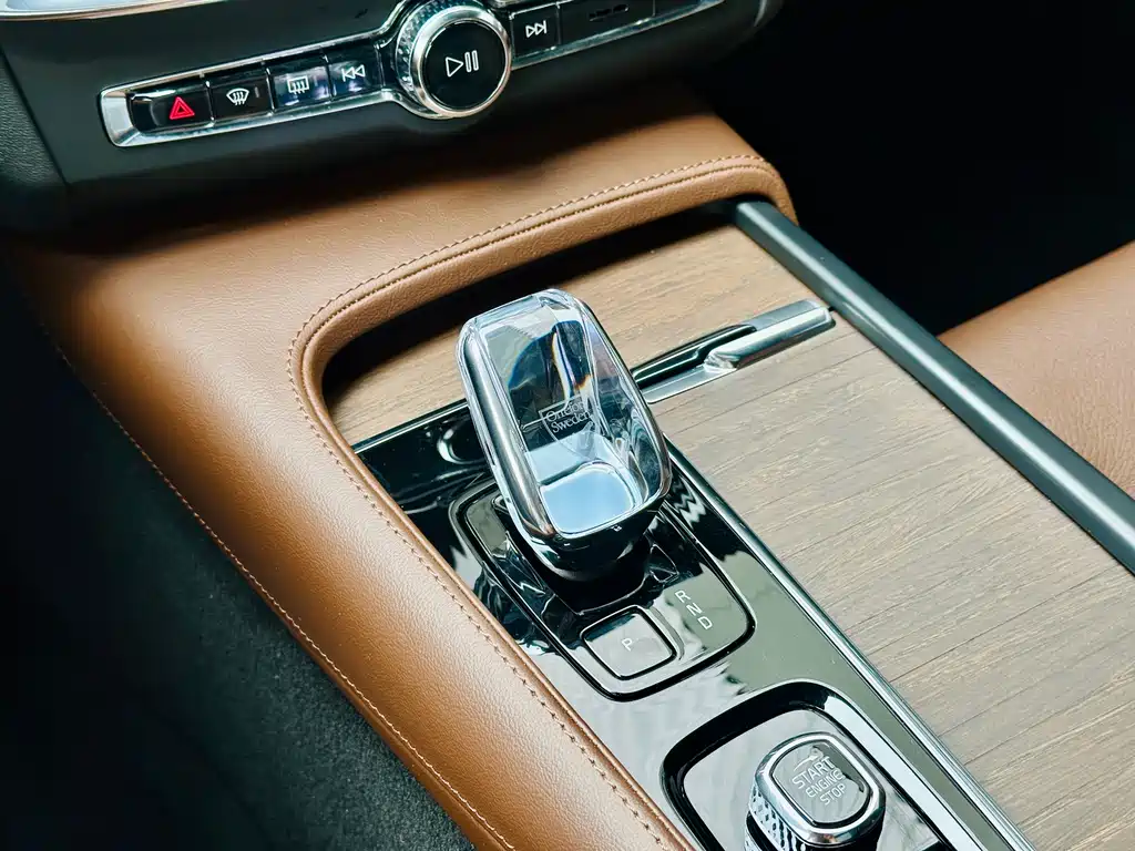 Volvo S90 2023 — фото 9