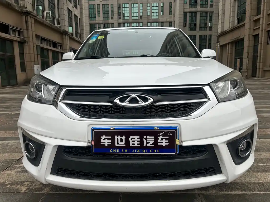 Chery Tiggo 3 2015 — фото 2