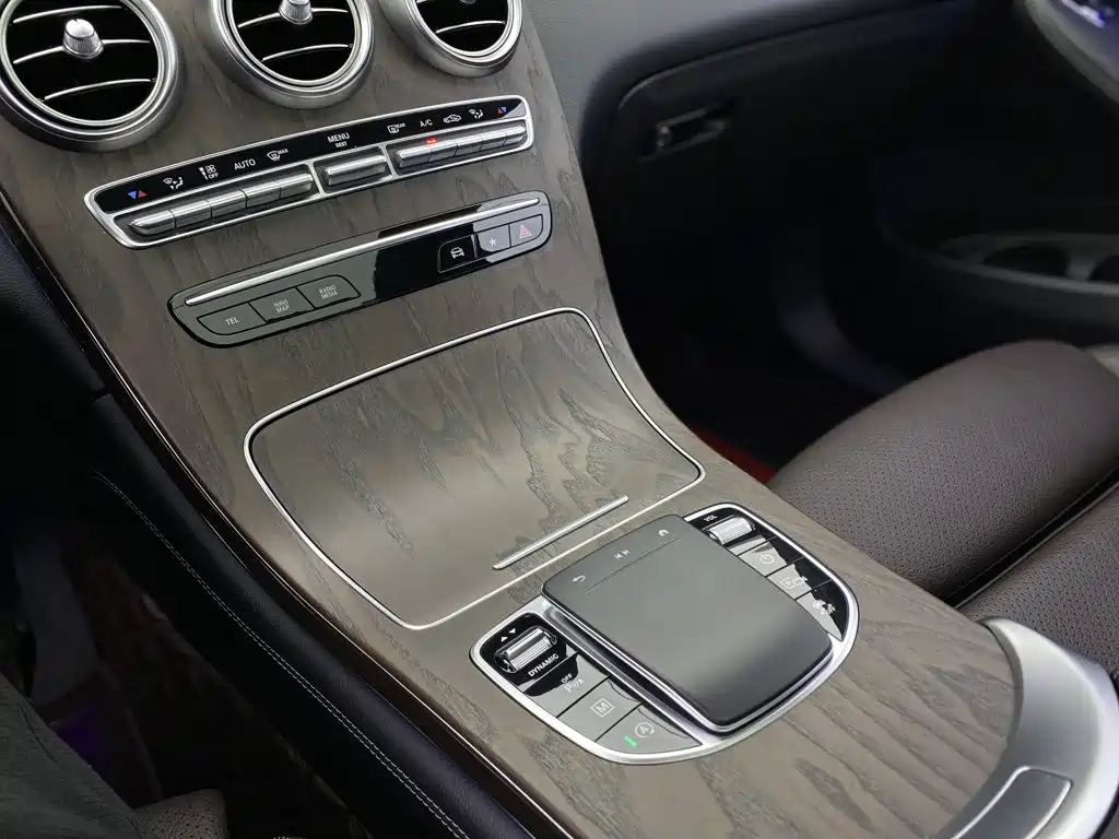 Mercedes-Benz GLC 2021 — фото 19