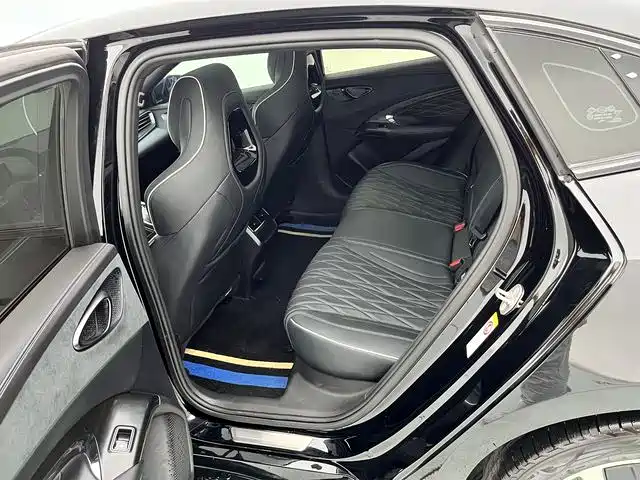 BYD Seal 2023 — фото 15
