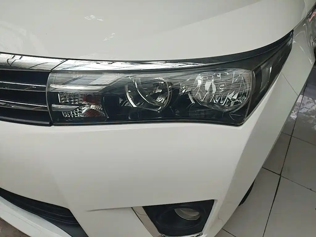 Toyota Corolla 2017 — фото 24