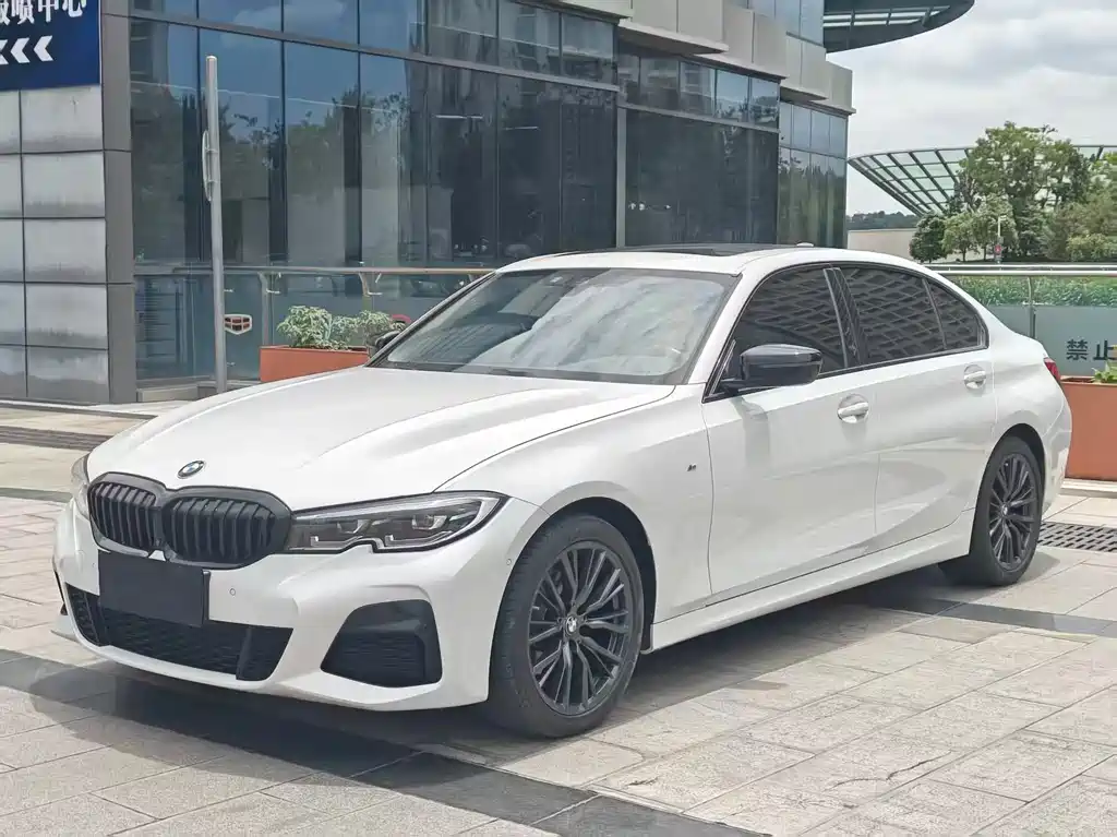 BMW 3 Series 2021