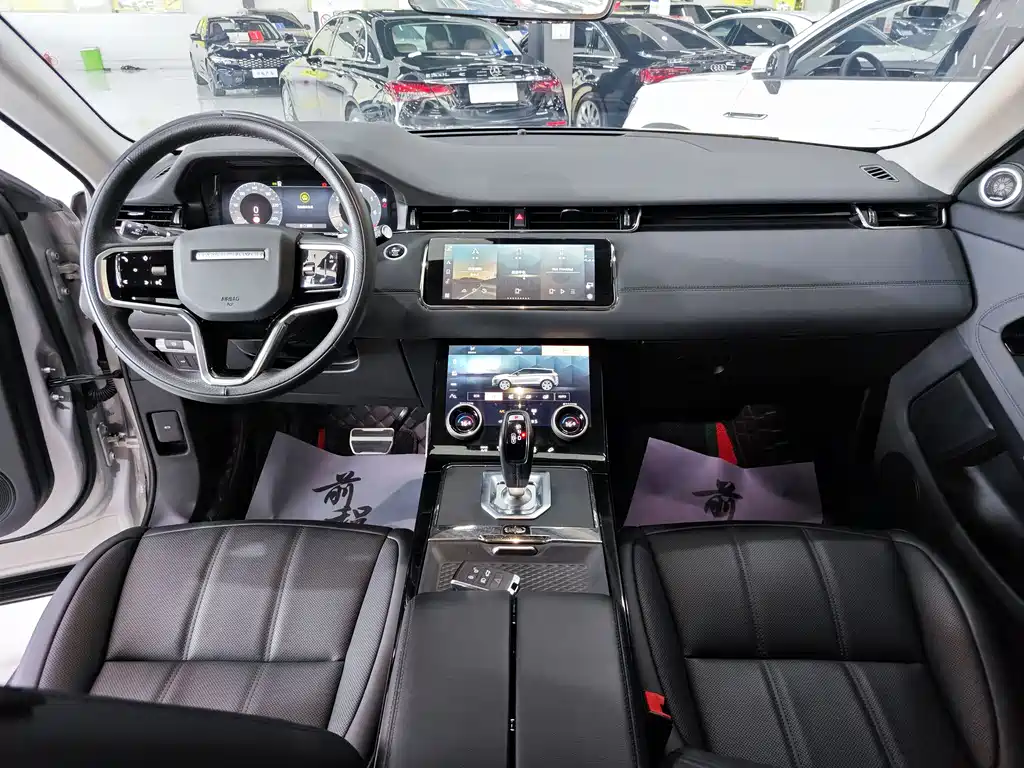 Land Rover Evoque 2023 — фото 5